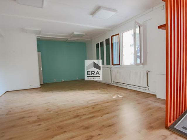 Location Fond de commerce 1 pièce 101.74 m2 Paris 13ème