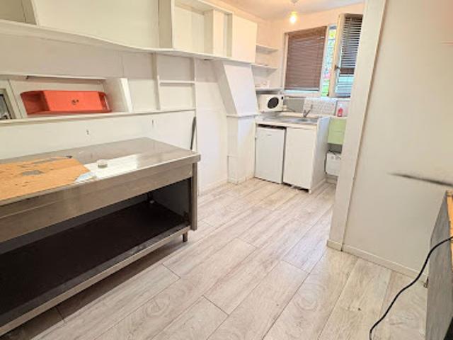 Location Fond de commerce 1 pièce 12 m2 Neuilly sur Marne
