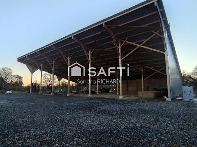 Location Fond de commerce 1 pièce 144 m2 Ruffigné