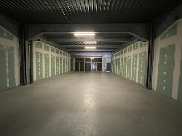 Location Autre 1 pièce 175 m2 Baie mahault