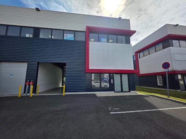 Location Fond de commerce 1 pièce 190 m2 Chanteloup en Brie