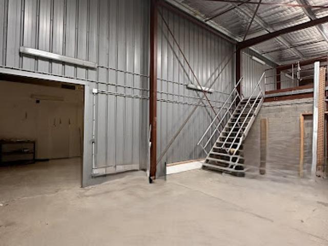 Location Fond de commerce 1 pièce 450 m2 Tournefeuille
