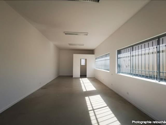 Location Fond de commerce 1 pièce 70 m2 Saint Thibéry