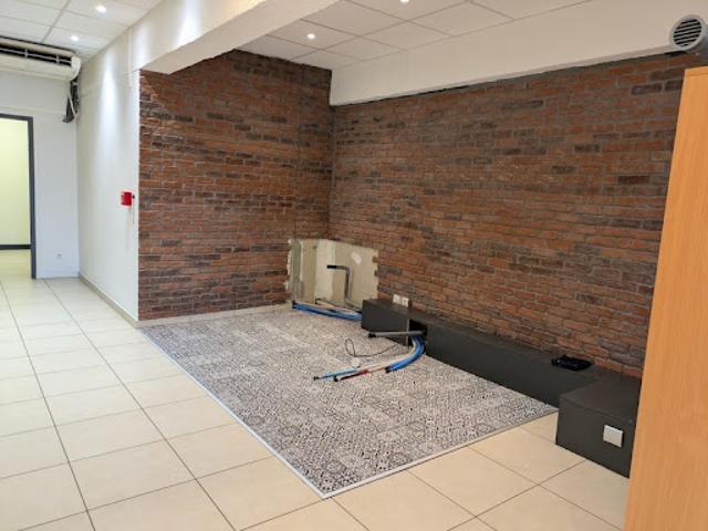 Location Fond de commerce 1 pièce 75 m2 Bourgoin Jallieu