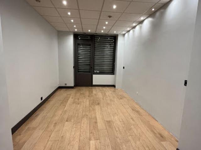 Location Fond de commerce 26.6 m2 Paris 14ème