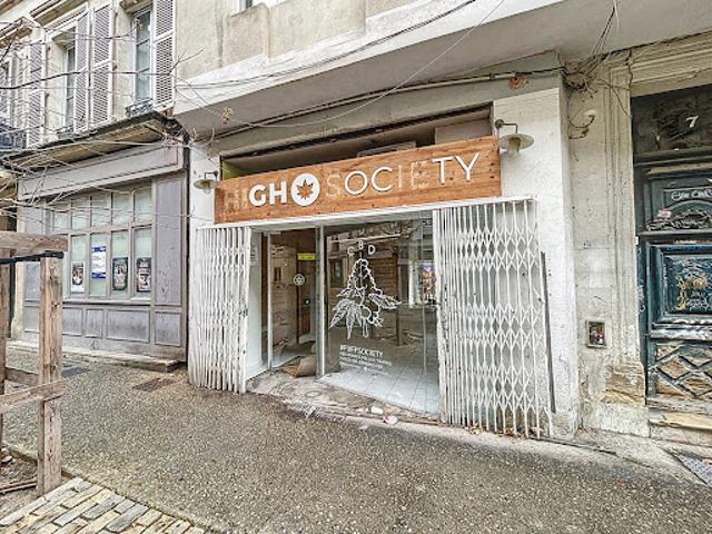 Location Fond de commerce 27.67 m2 Avignon