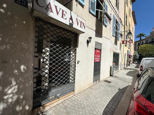 Location Fond de commerce 29 m2 Ollioules