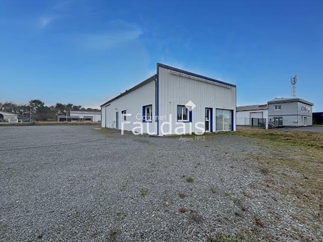 Location Fond de commerce 200 m2 Lessay