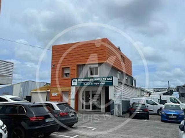 Location Fond de commerce 21 m2 Baie mahault