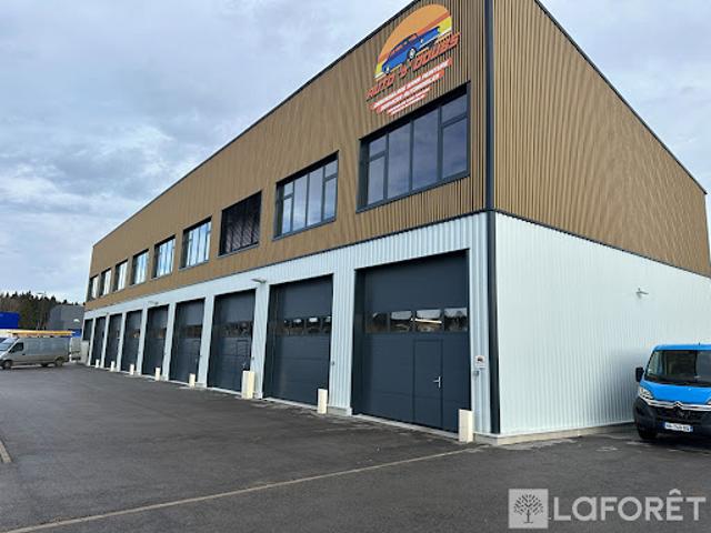 Location Fond de commerce 222.6 m2 Le Bélieu