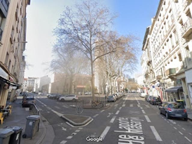 Location Fond de commerce 8 pièces 226 m2 Lyon 9ème