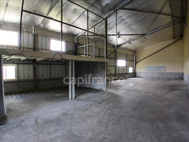 Location Fond de commerce 2 pièces 150 m2 Ducos