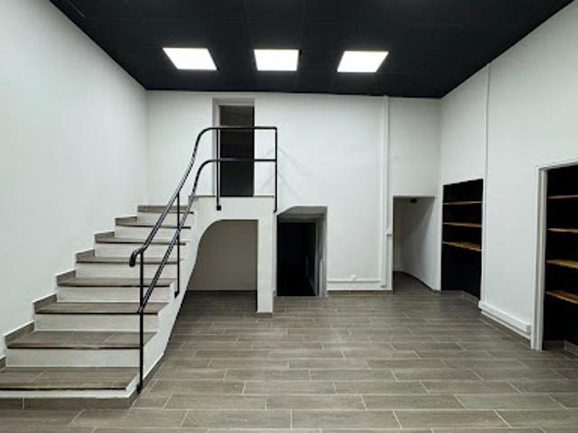 Location Fond de commerce 2 pièces 100 m2 Aix en Provence