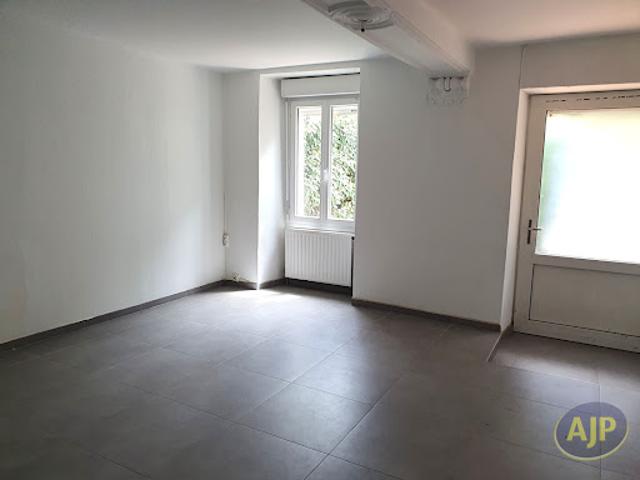 Location Fond de commerce 2 pièces 44 m2 Carquefou