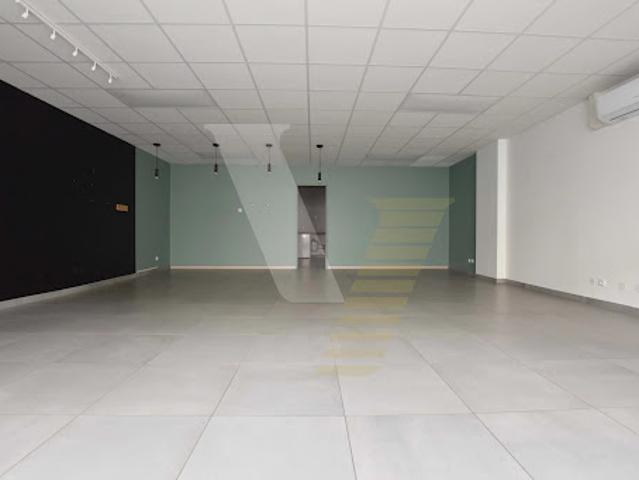 Location Fond de commerce 2 pièces 84 m2 Beziers