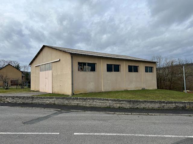 Location Fond de commerce 300 m2 Sévérac l'Eglise