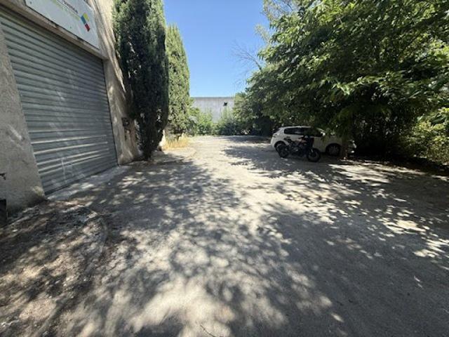 Location Fond de commerce 310 m2 Gemenos