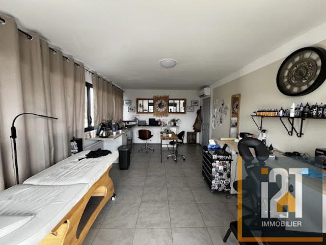 Location Fond de commerce 3 pièces 66 m2 La Calmette