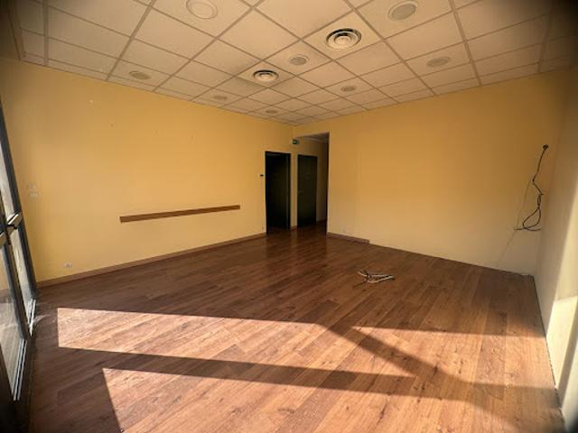 Location Fond de commerce 3 pièces 79 m2 Aix en Provence