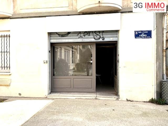 Location Fond de commerce 3 pièces 70 m2 Avignon
