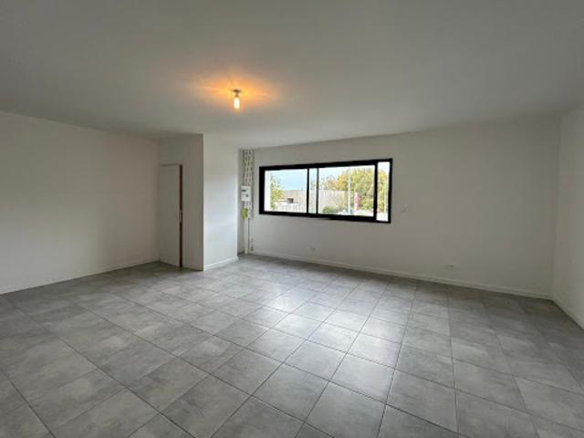 Location Fond de commerce 46 m2 Saujon