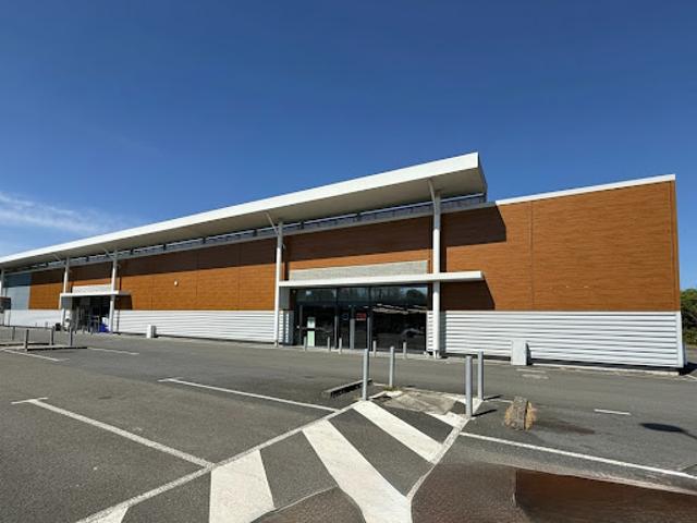 Location Fond de commerce 476 m2 Chantonnay