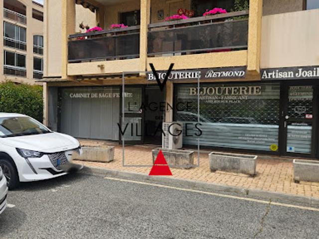 Location Fond de commerce 42 m2 Peymeinade