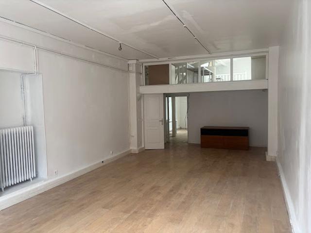 Location Fond de commerce 4 pièces 100 m2 Paris 11ème