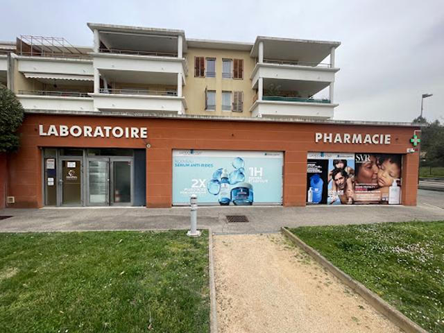 Location Fond de commerce 4 pièces 114 m2 Aix en Provence