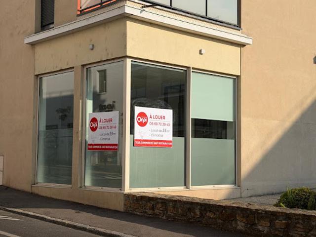 Location Fond de commerce 55 m2 Ecully