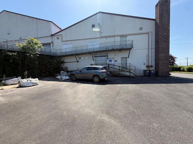 Location Fond de commerce 560 m2 Laon