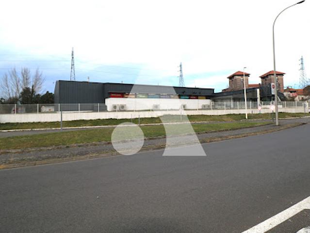 Location Fond de commerce 571 m2 Tarbes