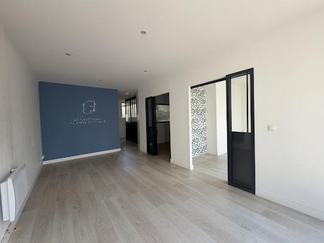 Location Fond de commerce 57.88 m2 Le Mans