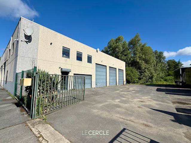 Location Fond de commerce 590 m2 Lamorlaye