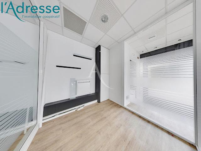 Location Fond de commerce 5 pièces 123 m2 Noisy le Grand