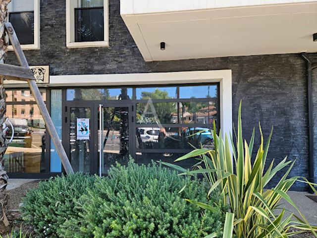 Location Fond de commerce 66 m2 Le Cannet