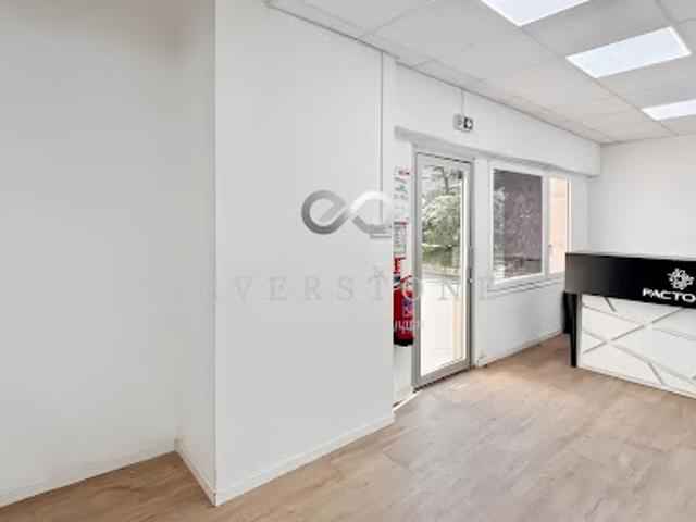 Location Fond de commerce 683 m2 Paris 17ème