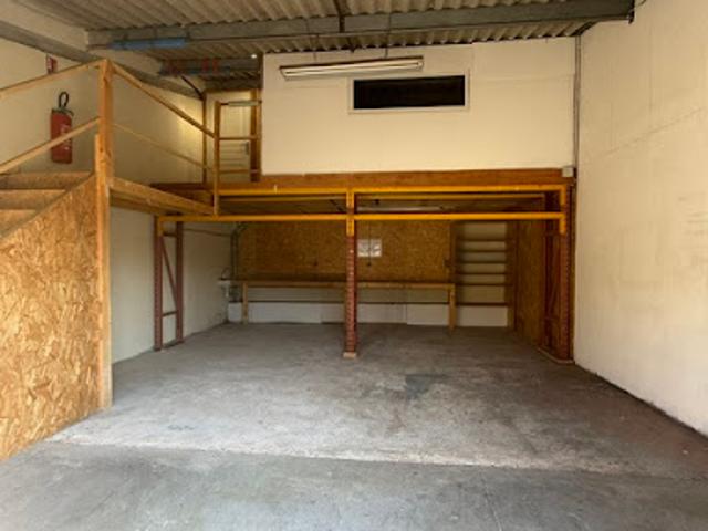 Location Fond de commerce 62 m2 Puyricard