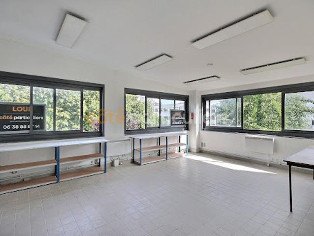 Location Fond de commerce 6 pièces 88.05 m2 Chatillon