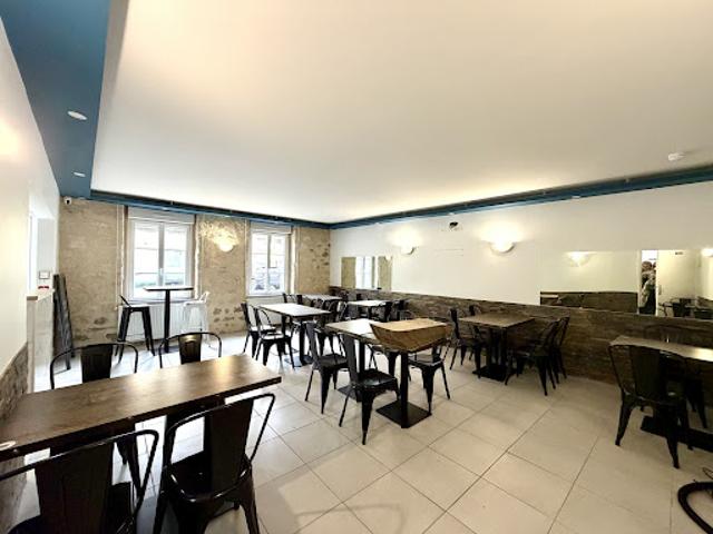 Location Fond de commerce 79 m2 Thiers sur Thève