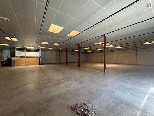 Location Fond de commerce 705 m2 Lézignan Corbières