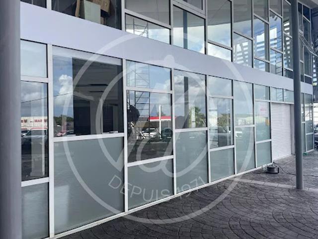 Location Fond de commerce 95 m2 Baie mahault