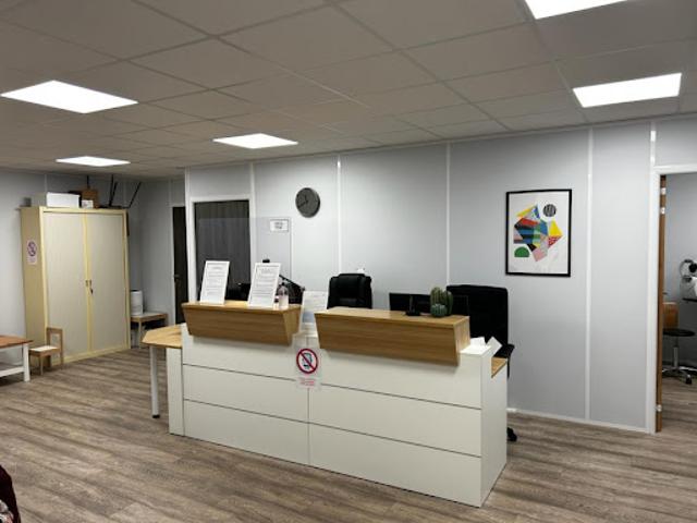 Location Fond de commerce 99 m2 Le Palais sur Vienne