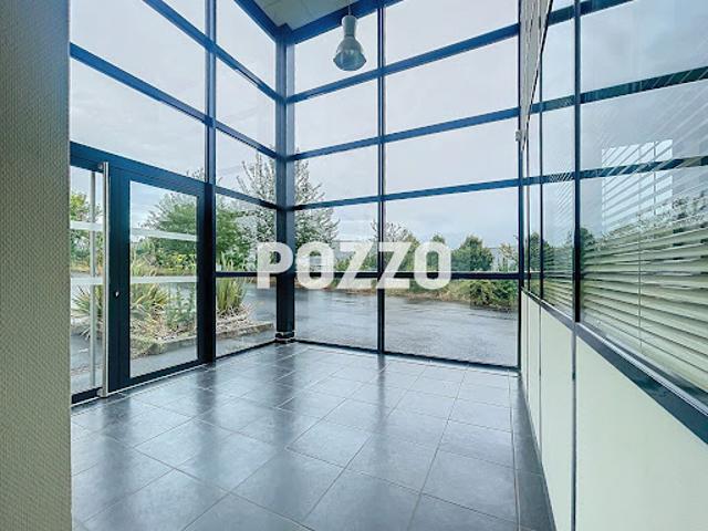 Location Fond de commerce 9 pièces 798 m2 Verson