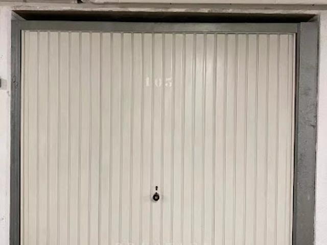 Location Garage 11 m2 Juan les pins