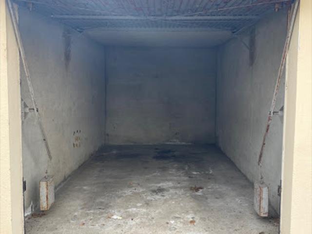 Location Garage 14 m2 Gaillard