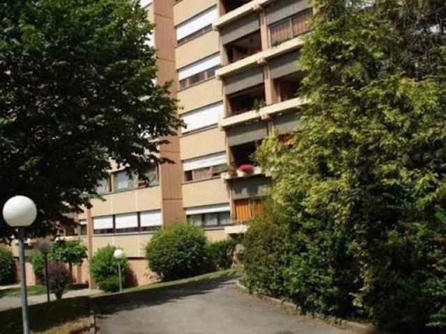 Location Garage 14 m2 Vétraz Monthoux