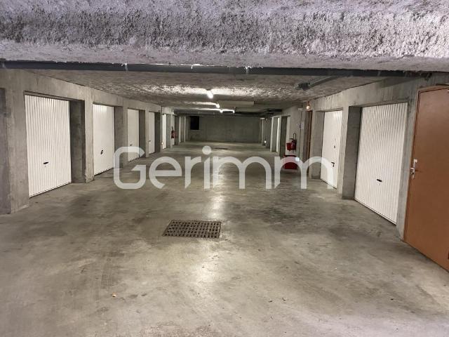 Location Garage 19,67 m² 120 €/mois C.C