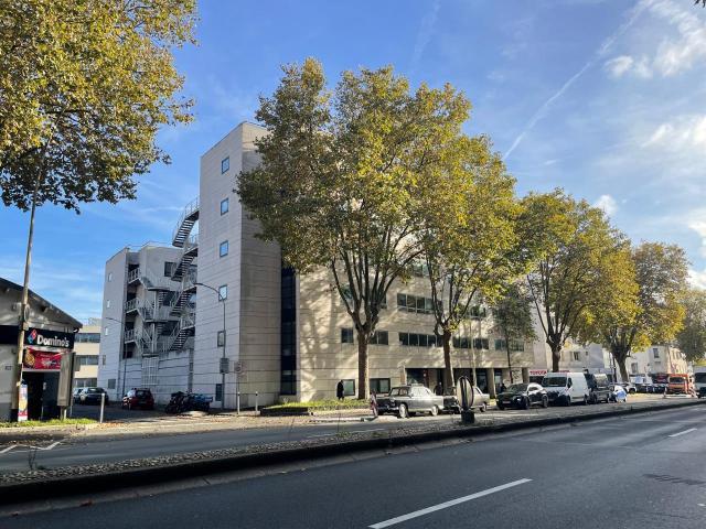 Location grands bureaux Arcueil Proche transports