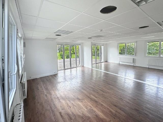 Location grands bureaux Reims Parking inclus